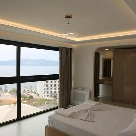 Diamond Palace Apartment Sarande