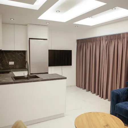 Diamond Palace Apartment *