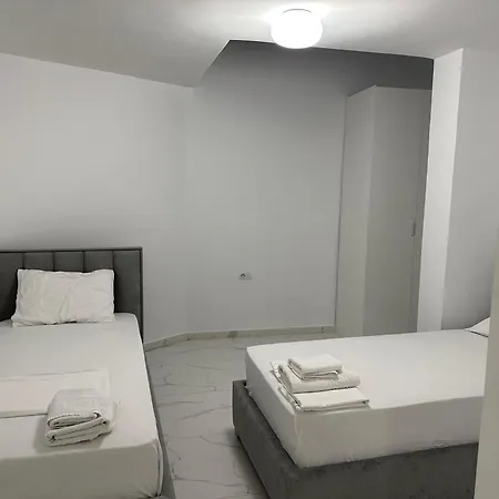 Diamond Palace Apartment Sarande